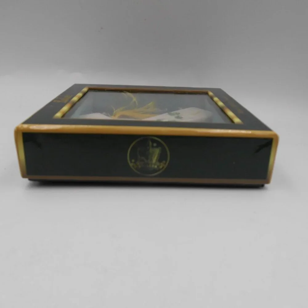 BELLEEK MADE IN IRELAND ST. KIERAN'S CROSS ORNAMENT DECORATIVE HOLIDAY (1) - Picture 3 of 10